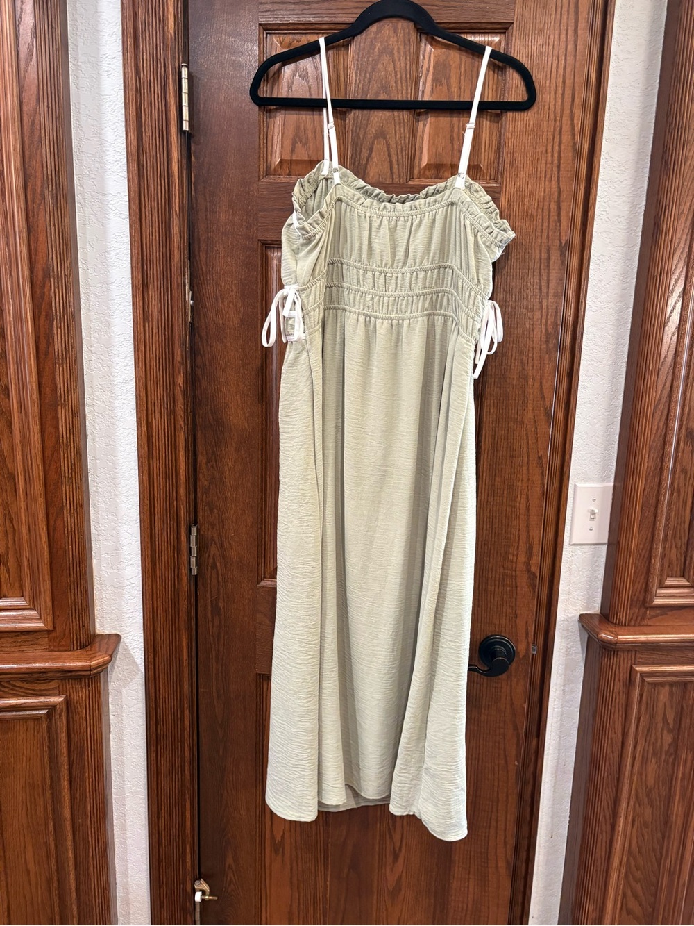 Sage Green Strappy Midi Dress with Contrast Trim - Picture 9 of 12